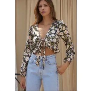 Endless Blu Long Sleeve Crop Top With Front Tie Size Small Floral - Ruffle NWT's